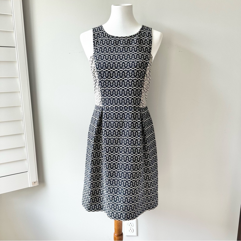 Ann Taylor LOFT Navy Cream Design Sleeveless Cotton Dress Size 6